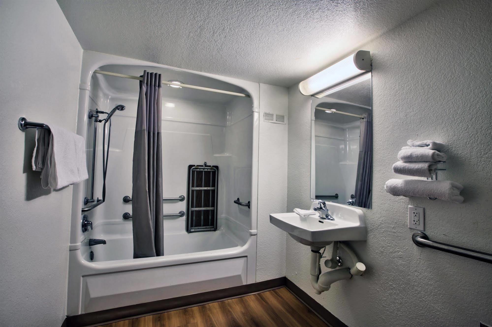 Motel 6-Tallahassee, Fl - Downtown Экстерьер фото