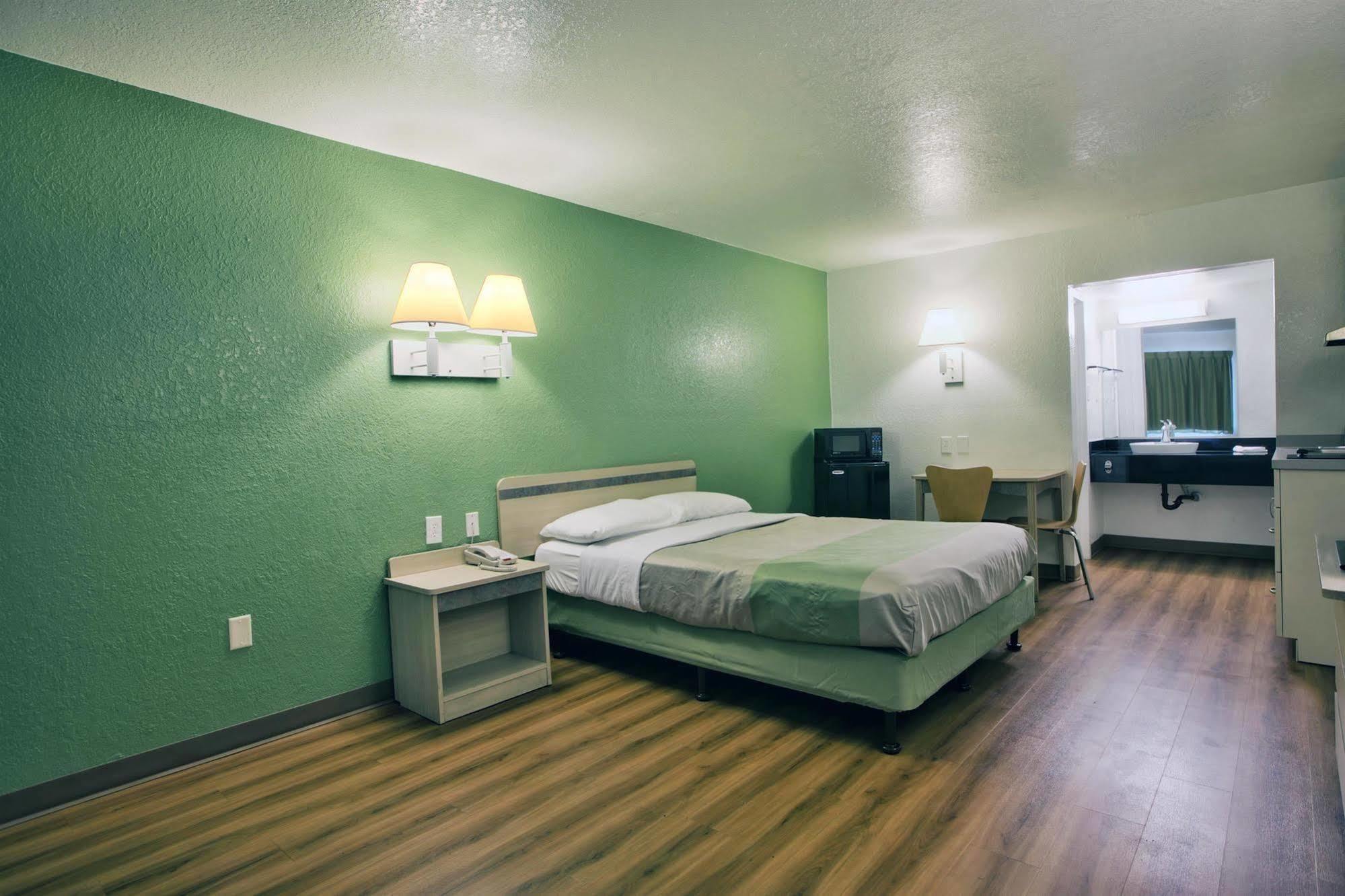 Motel 6-Tallahassee, Fl - Downtown Экстерьер фото