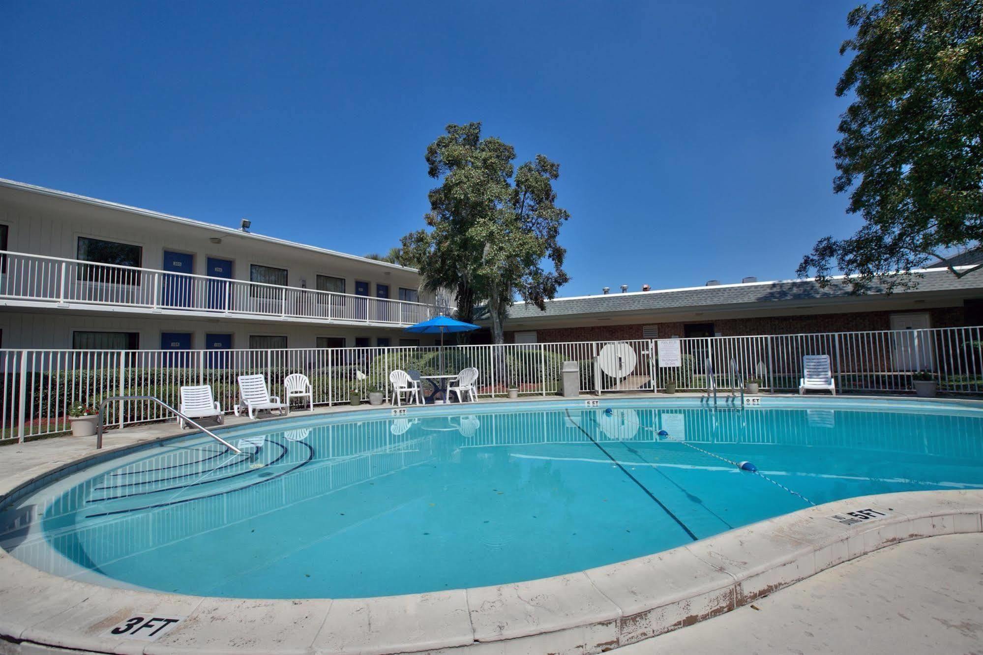 Motel 6-Tallahassee, Fl - Downtown Экстерьер фото